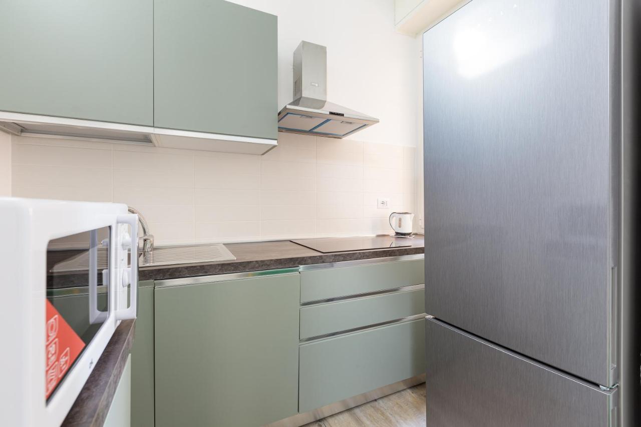 Cagnola Cozy Apartament With Balcony Milan Extérieur photo